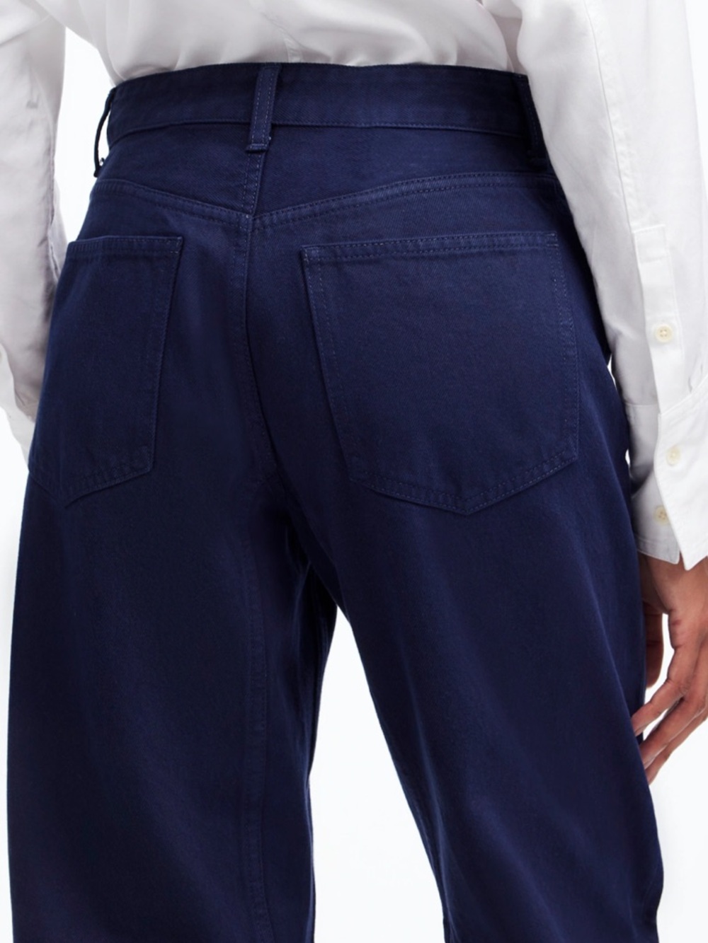 NWT Madewell The Darted Barrel-Leg Jean in Garment-Dyed Denim Juniper Berry - Picture 3 of 8
